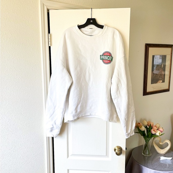 Madhappy Prince Street Pizza Heritage Crewneck White Marshmallow Large EUC - Picture 2 of 7